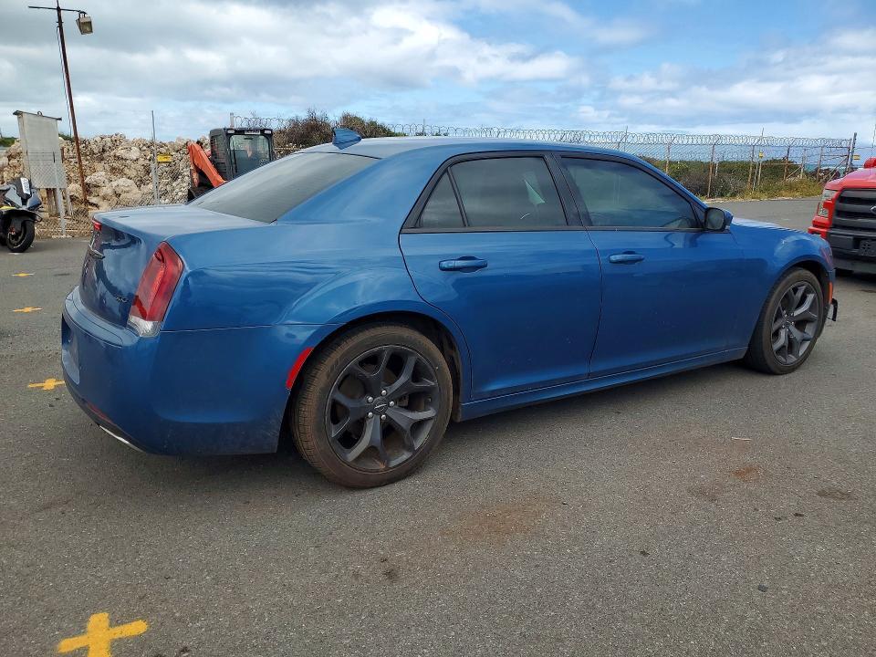 2021 CHRYSLER 300 TOURING — Фото 3 из 12
