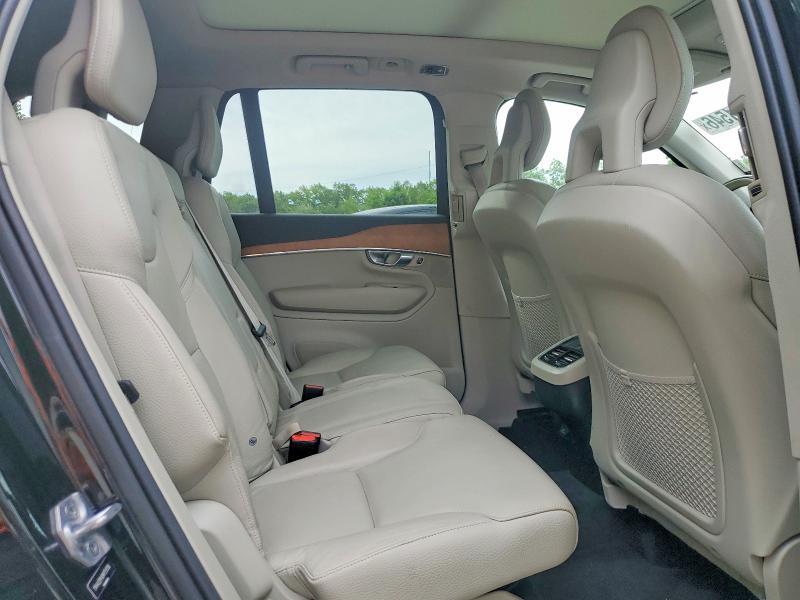 2021 VOLVO XC90 T6 MOMENTUM — Фото 11 из 13