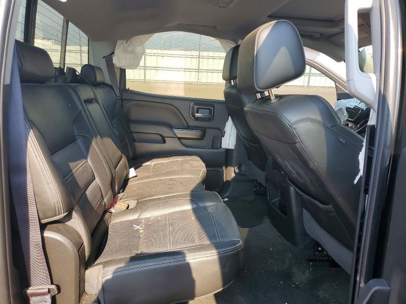 2017 GMC SIERRA K1500 DENALI — Фото 10 из 12