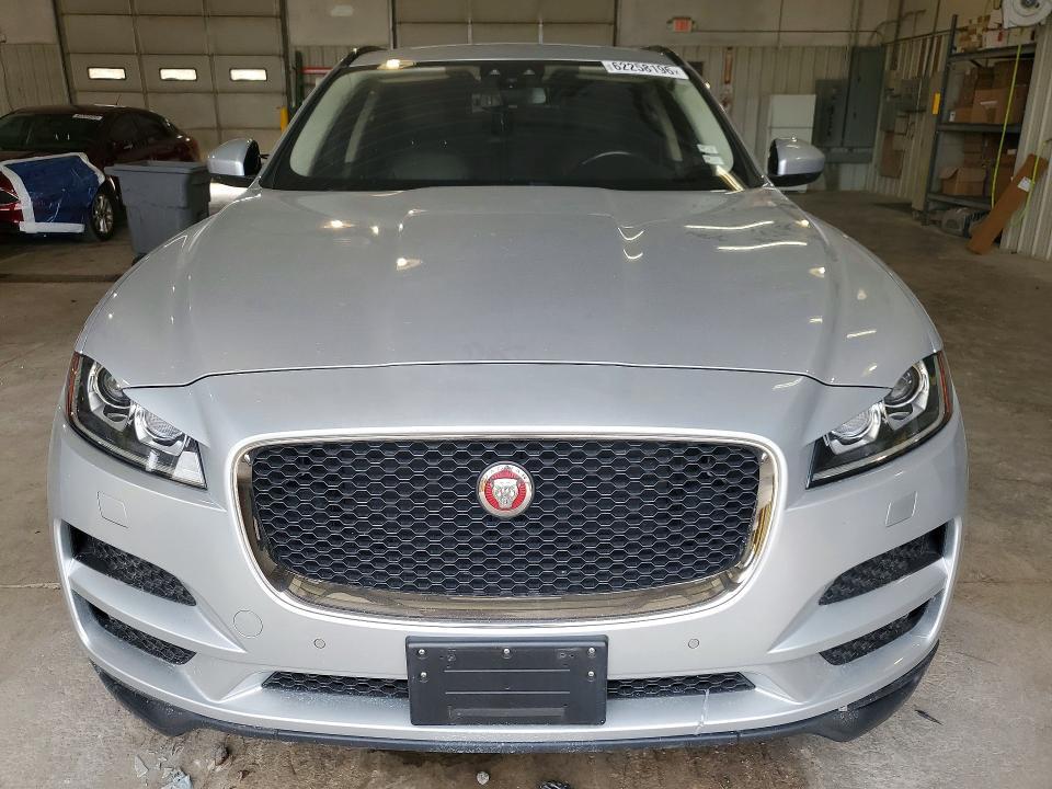 2017 JAGUAR F-PACE PREMIUM — Фото 5 из 13