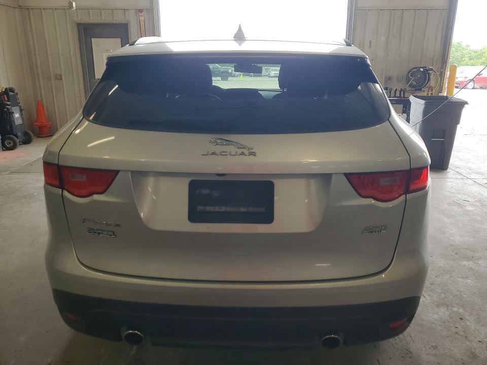 2017 JAGUAR F-PACE PREMIUM — Фото 6 из 13