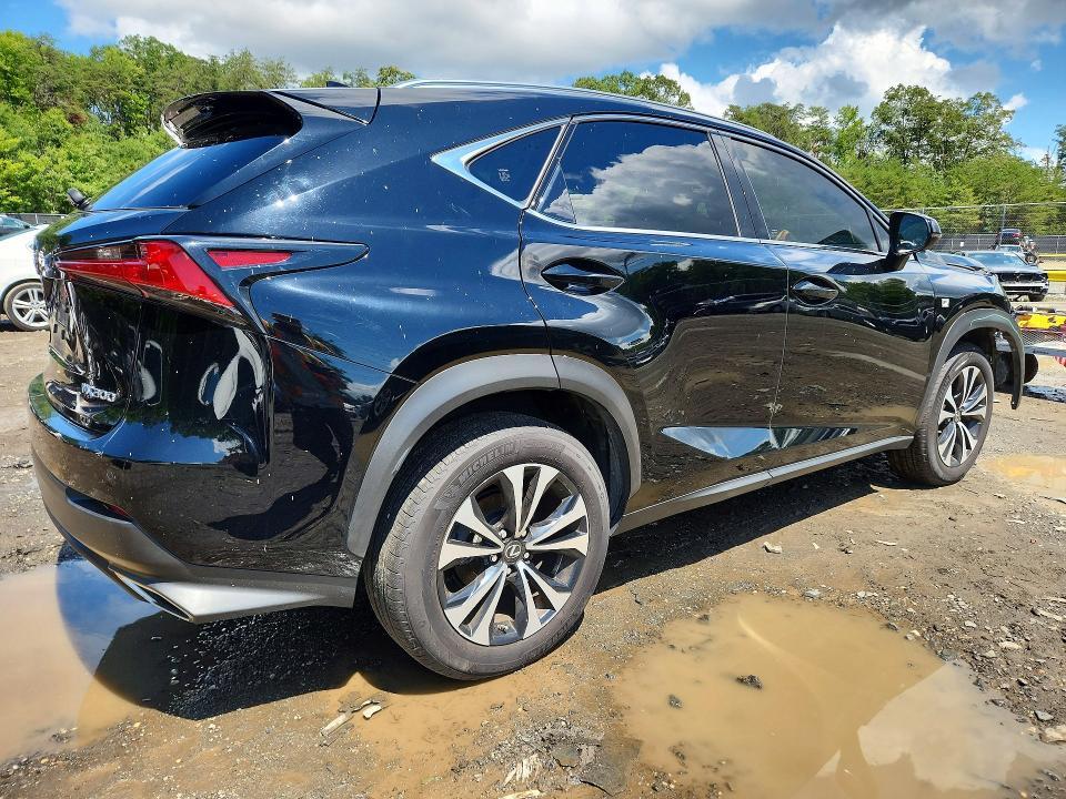 2020 LEXUS NX 300 F SPORT — Фото 3 из 13