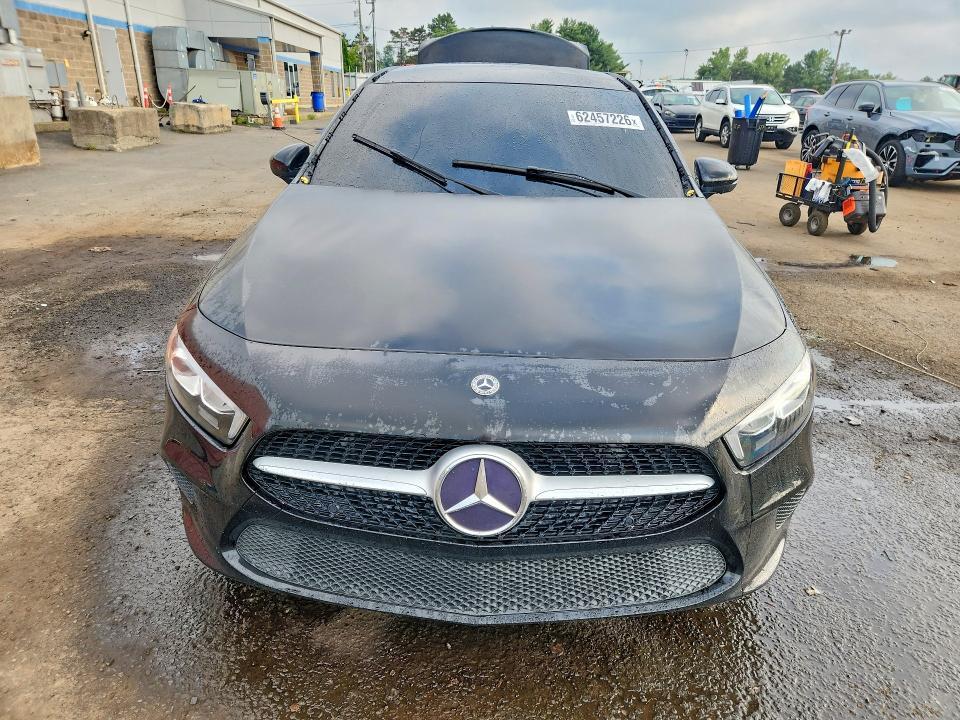 2020 MERCEDES-BENZ A 220 — Фото 5 из 13