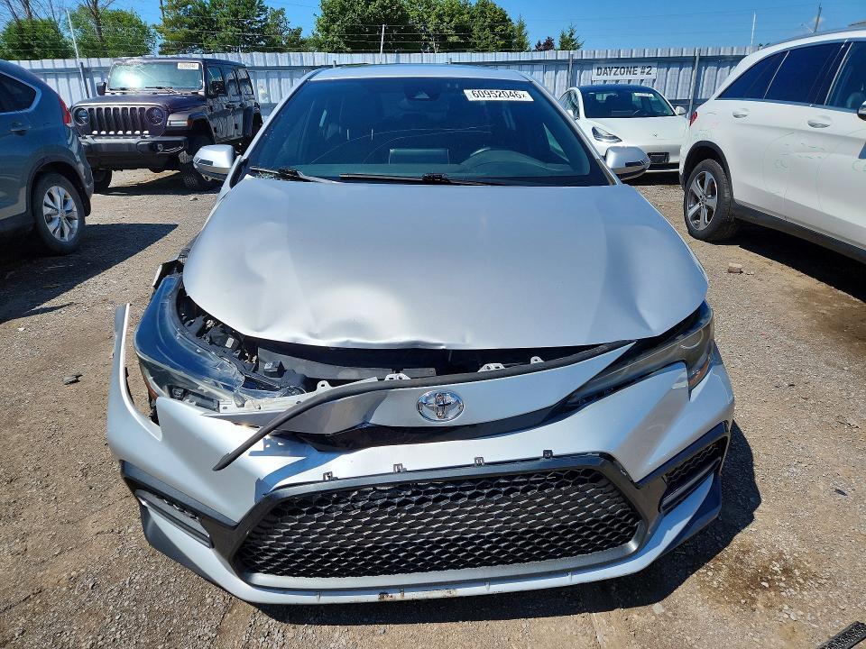 2020 TOYOTA COROLLA SE — Фото 5 из 12