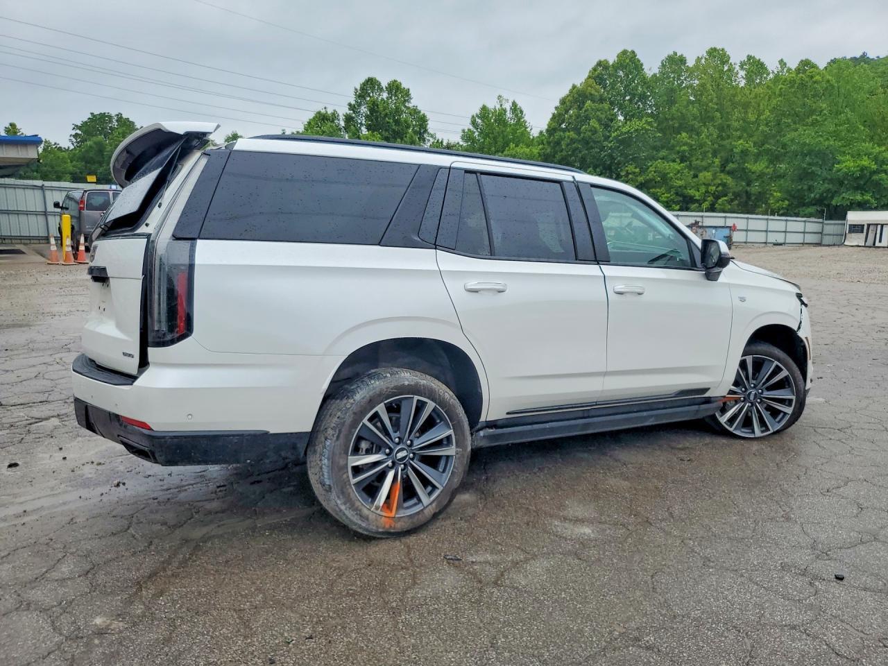 2025 CADILLAC ESCALADE SPORT — Фото 3 из 13