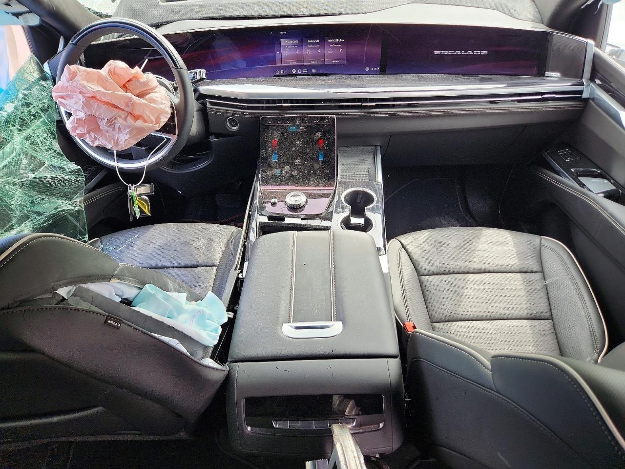 2025 CADILLAC ESCALADE SPORT — Фото 8 из 13
