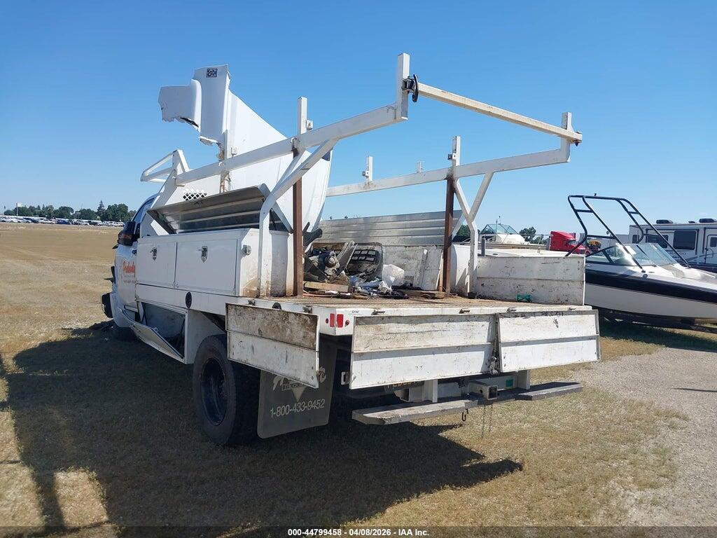 1HTKJPVK0KH863655 2019 CHEVROLET SILVERADO 6500HD photo no. 3