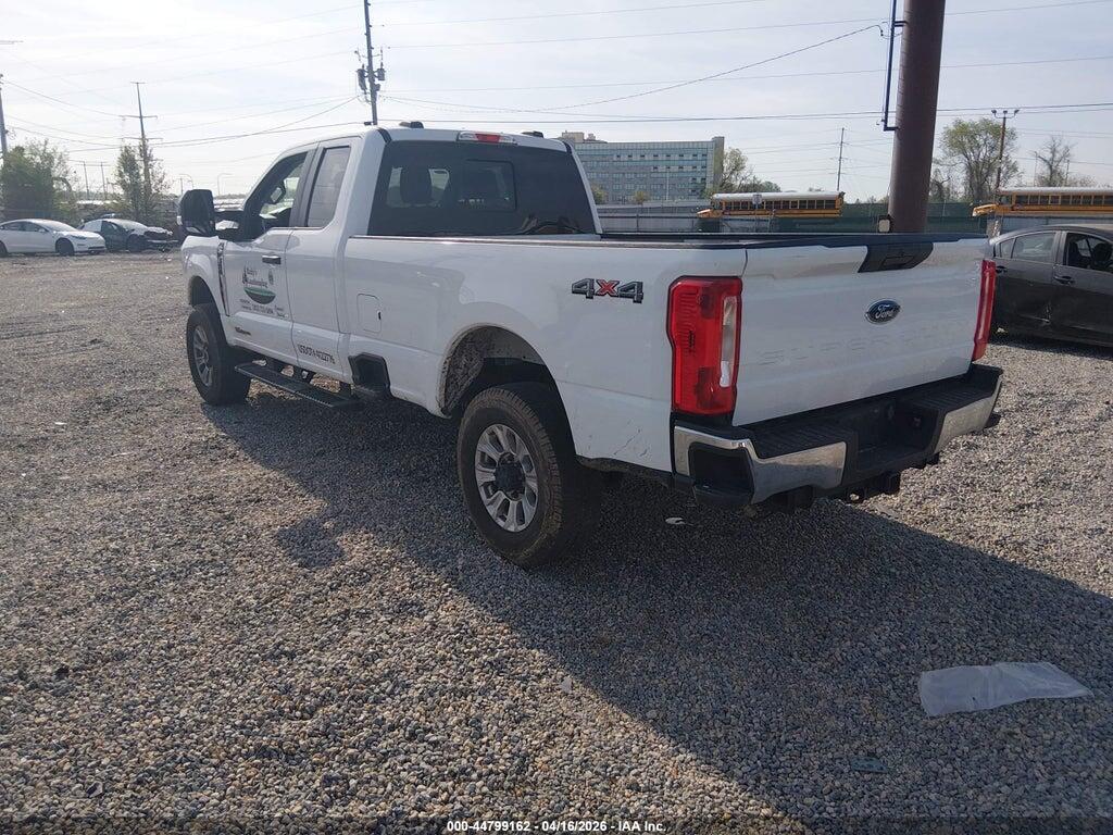 1FT8X3BTXPEC84225 2023 FORD F-350 photo no. 3