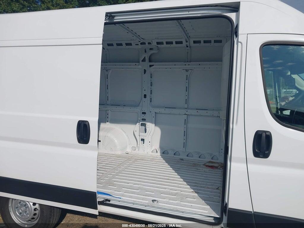 3C6LRVBG0SE537477 2025 RAM PROMASTER 1500 photo no. 8