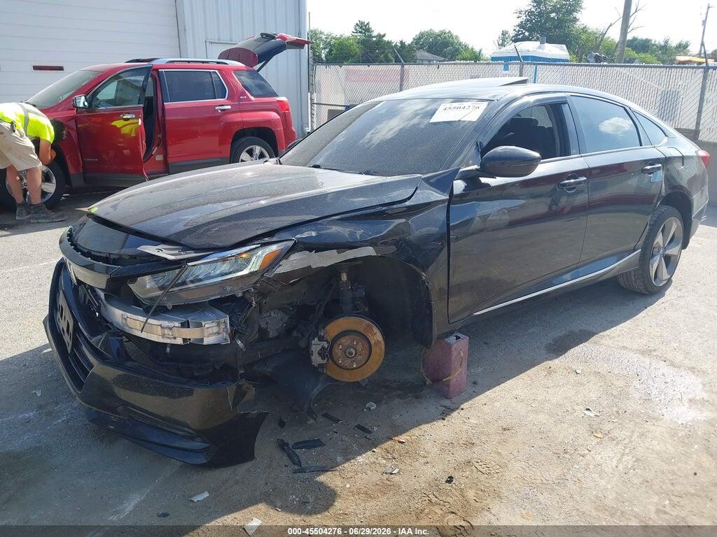 1HGCV2F98JA010904 2018 HONDA ACCORD photo no. 2