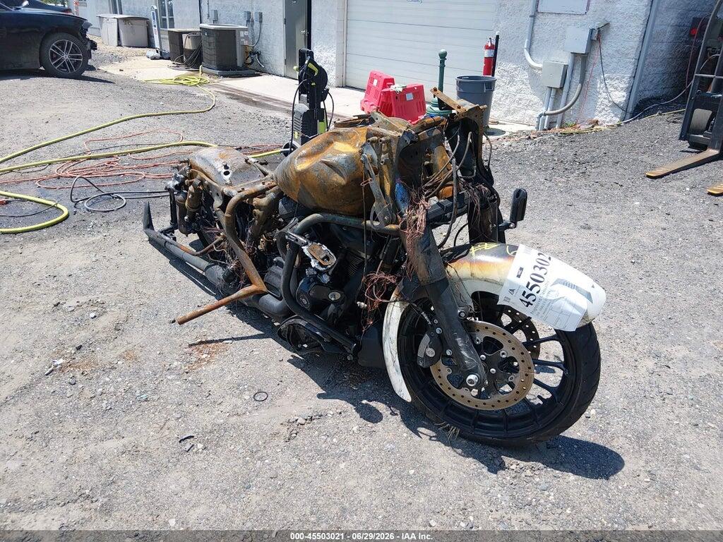 1HD1KRC10JB685631 2018 HARLEY-DAVIDSON FLHXS photo no. 1