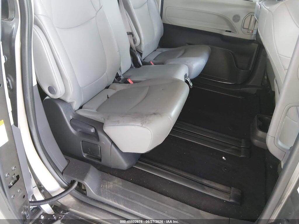 5TDYRKEC7PS155353 2023 TOYOTA SIENNA photo no. 8