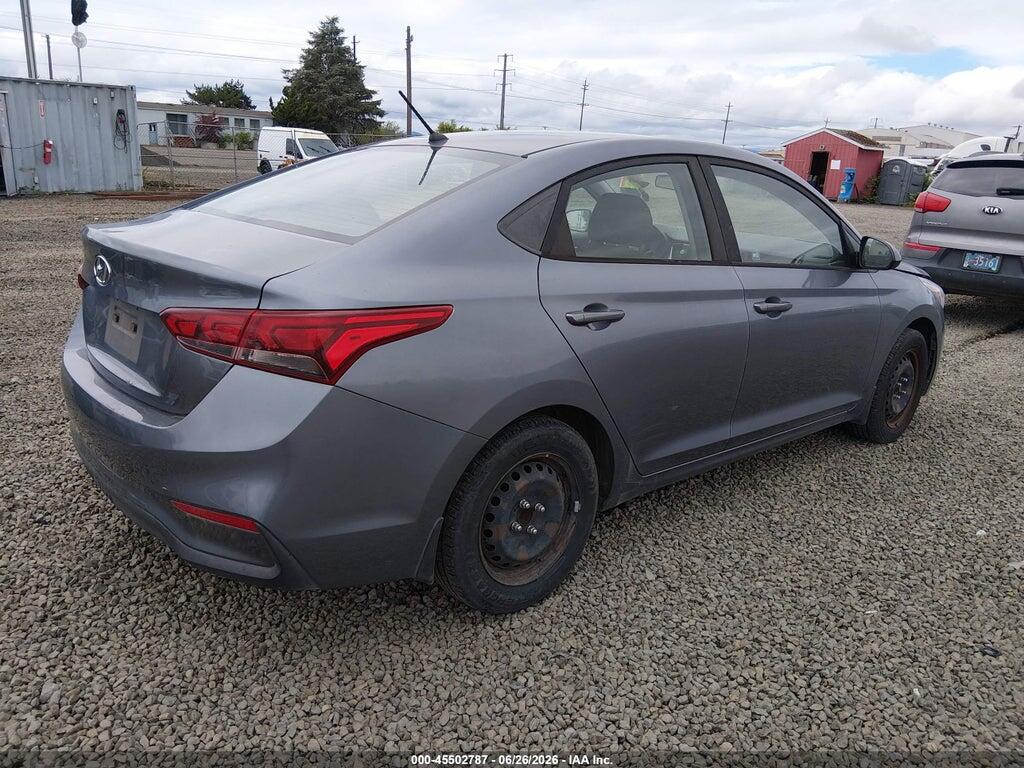 3KPC24A30JE004856 2018 HYUNDAI ACCENT photo no. 4