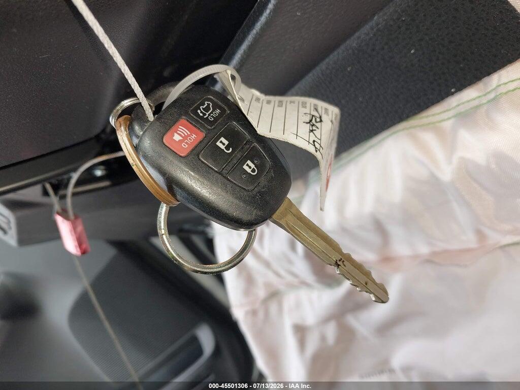 JTMWFREV6HJ104029 2017 TOYOTA RAV4 photo no. 11