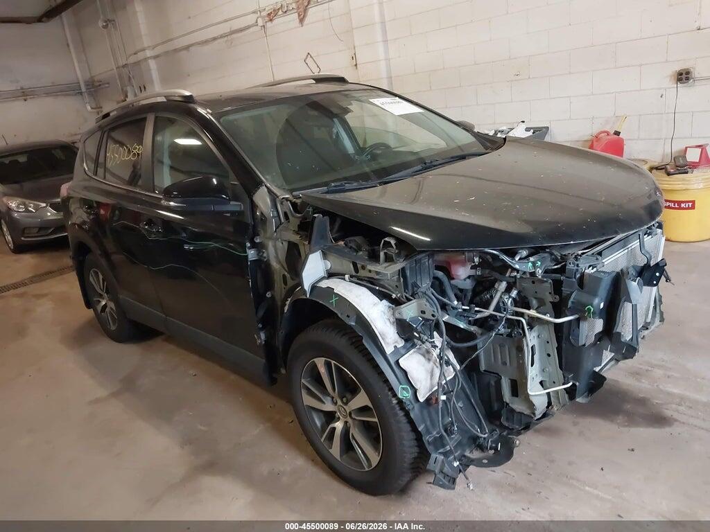 2T3RFREV0JW823023 2018 TOYOTA RAV4 photo no. 1