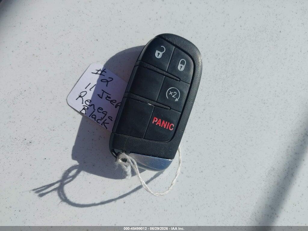 ZACCJABBXHPF81589 2017 JEEP RENEGADE photo no. 11