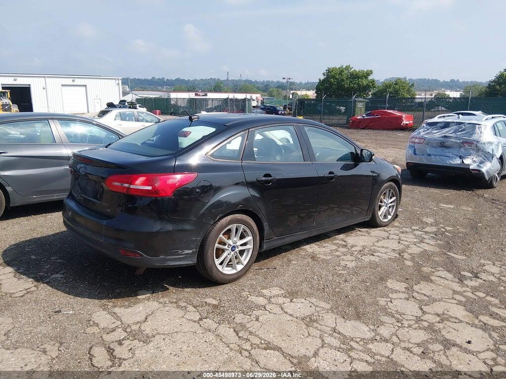 1FADP3F25HL335844 2017 FORD FOCUS photo no. 4