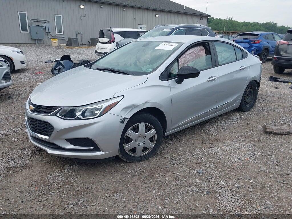 1G1BC5SM8J7143518 2018 CHEVROLET CRUZE photo no. 2