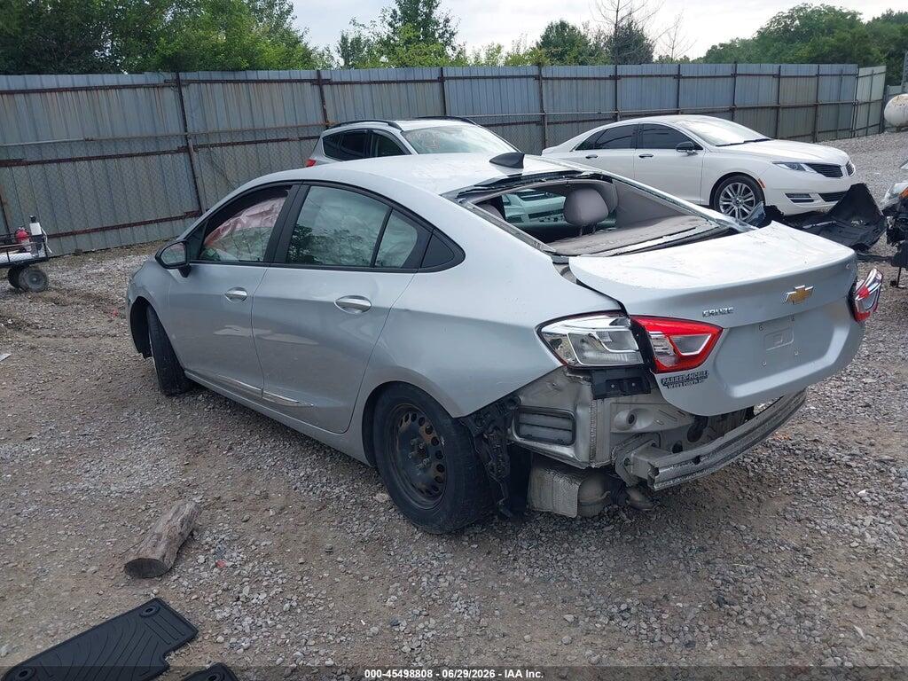 1G1BC5SM8J7143518 2018 CHEVROLET CRUZE photo no. 3