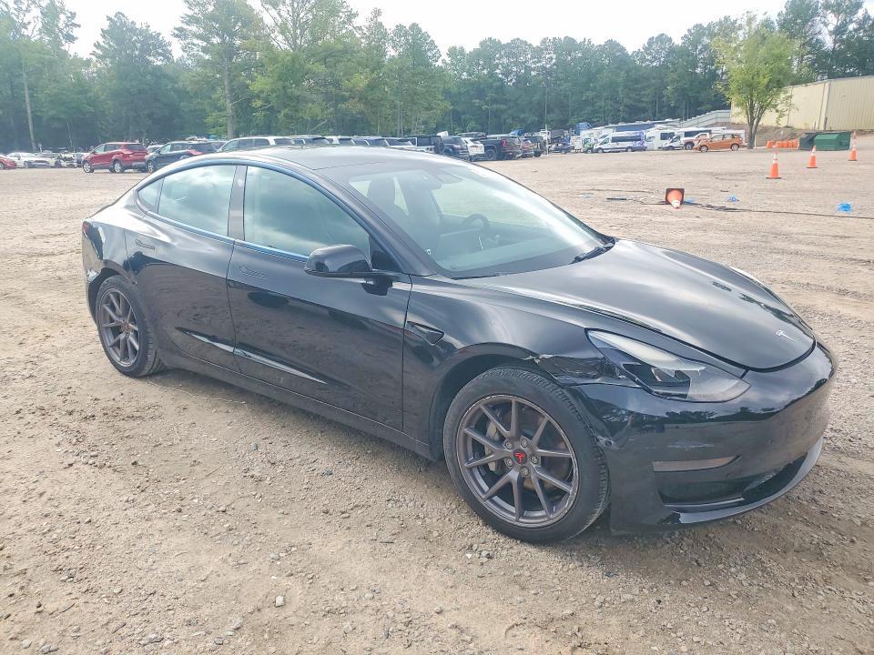 2021 TESLA MODEL 3 — Фото 4 из 12