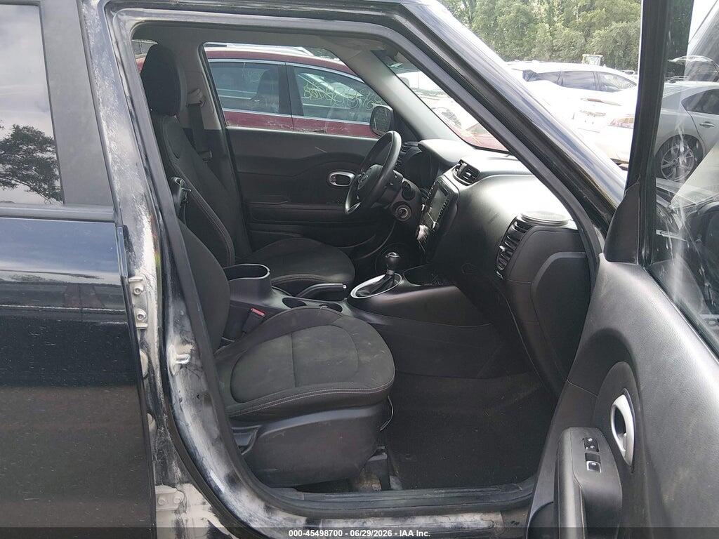 KNDJN2A20J7895662 2018 KIA SOUL photo no. 5