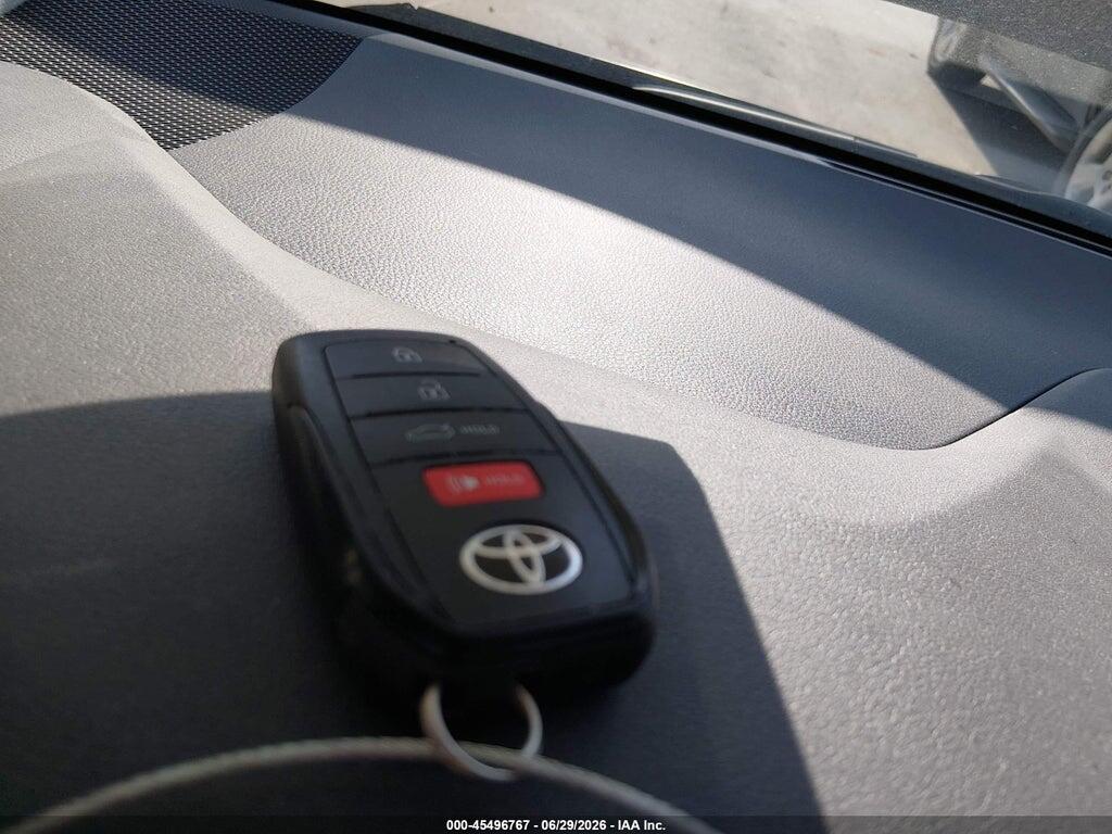 JTDBCMFE8T3115040 2026 TOYOTA COROLLA HYBRID photo no. 11