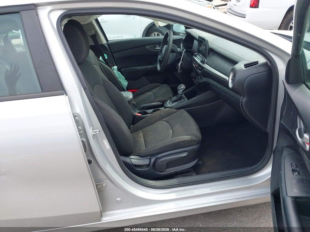 3KPF24AD8KE086620 2019 KIA FORTE photo no. 5