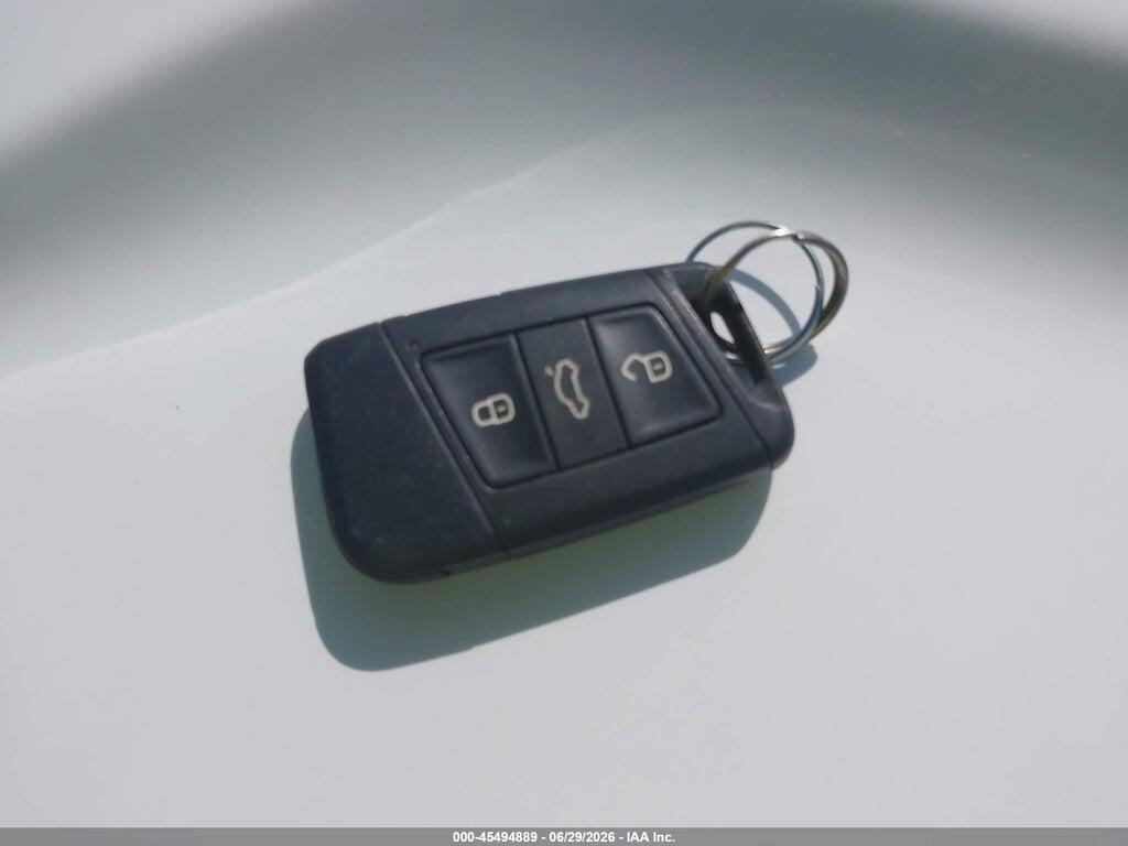 1V2CR2CA6JC562955 2018 VOLKSWAGEN ATLAS photo no. 11