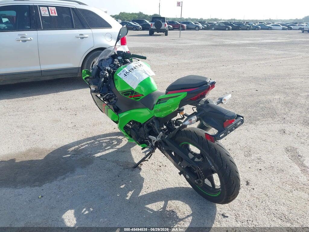 JKAEXKH14PDAM8661 2023 KAWASAKI EX400 photo no. 3