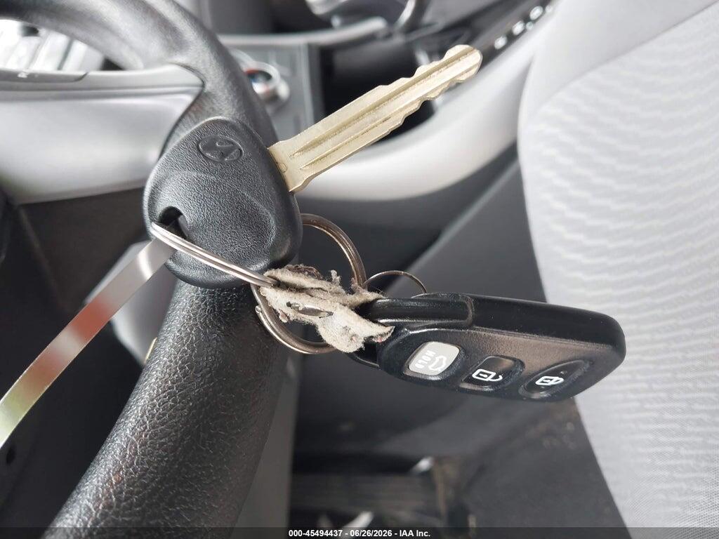 KMHDH4AE1GU583589 2016 HYUNDAI ELANTRA photo no. 11