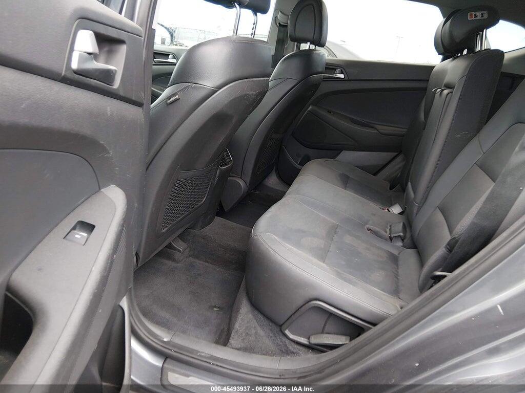 KM8J33A20GU121204 2016 HYUNDAI TUCSON photo no. 8