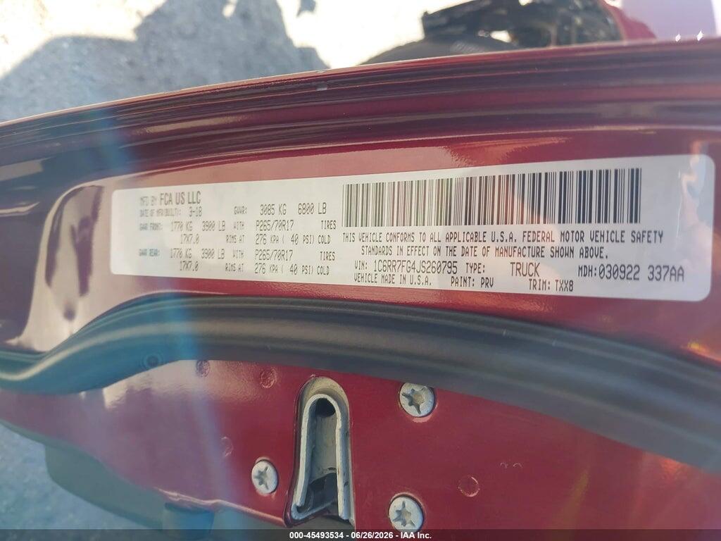 1C6RR7FG4JS260795 2018 RAM 1500 photo no. 9