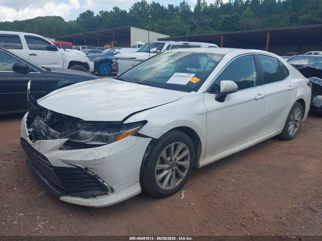 4T1C11AK9NU642485 2022 TOYOTA CAMRY photo no. 2
