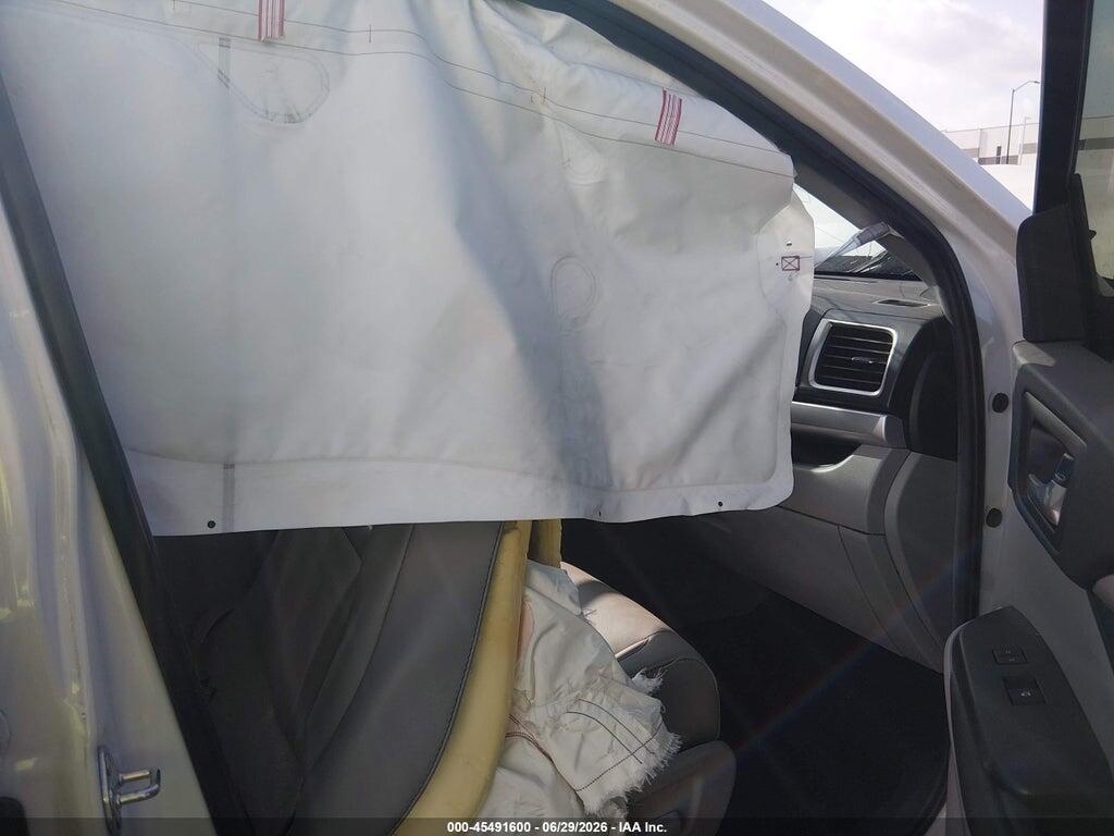 5TDKZRFH3KS367698 2019 TOYOTA HIGHLANDER photo no. 5