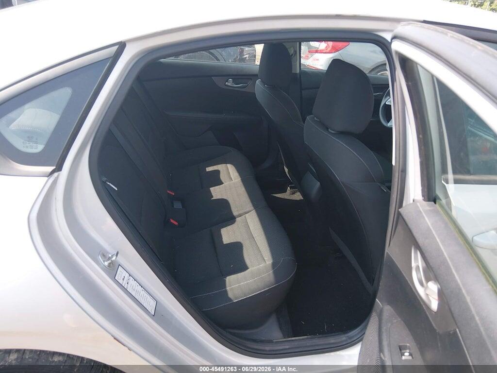 3KPF24AD3KE031279 2019 KIA FORTE photo no. 8