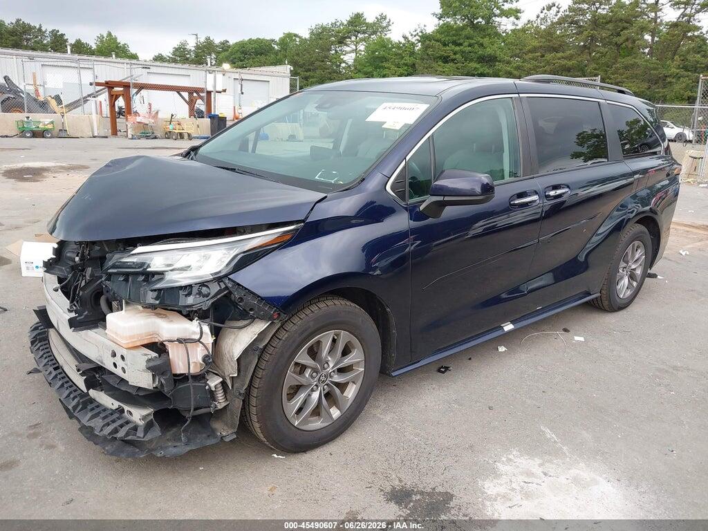 5TDYSKFC2NS045925 2022 TOYOTA SIENNA photo no. 2