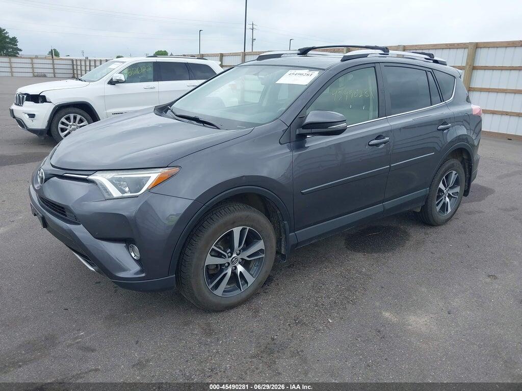 JTMRFREV9GJ101556 2016 TOYOTA RAV4 photo no. 2