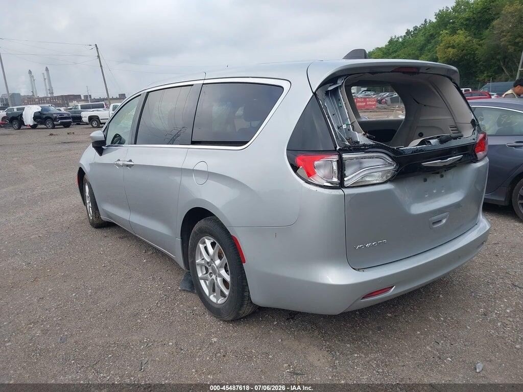 2C4RC1CG1PR524934 2023 CHRYSLER VOYAGER photo no. 3