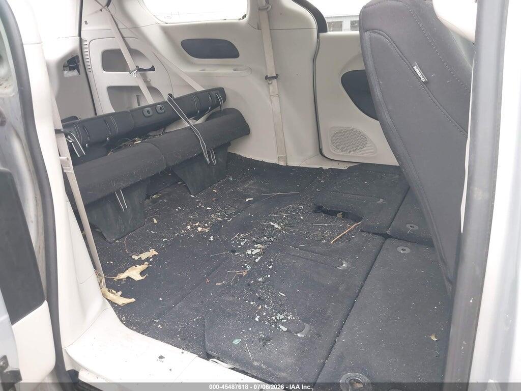 2C4RC1CG1PR524934 2023 CHRYSLER VOYAGER photo no. 8