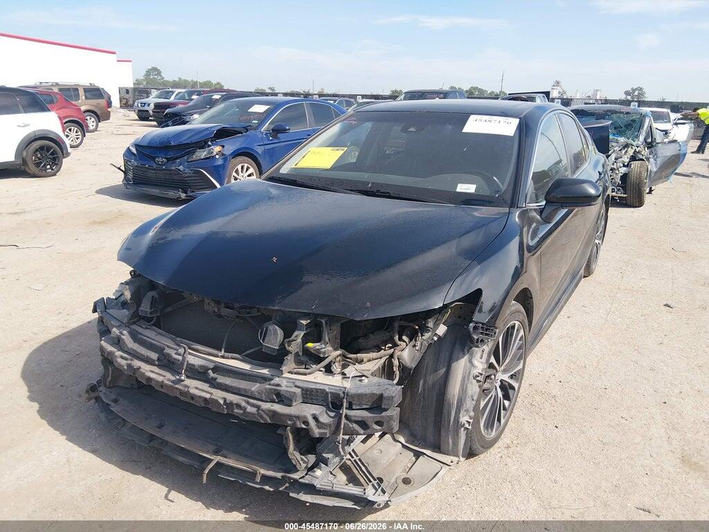 4T1B11HK0JU097563 2018 TOYOTA CAMRY photo no. 2