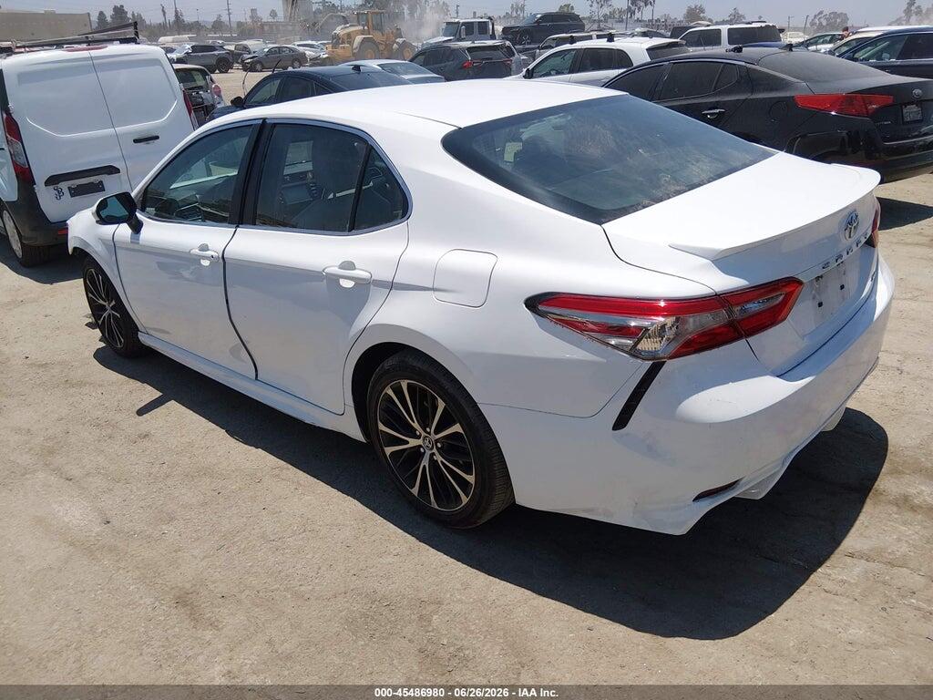 4T1B11HK0JU068340 2018 TOYOTA CAMRY photo no. 3