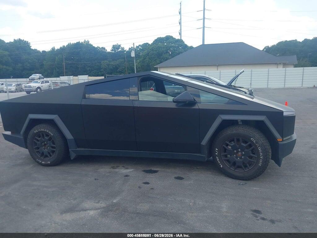 7G2CEHEDXRA000654 2024 TESLA CYBERTRUCK photo no. 12