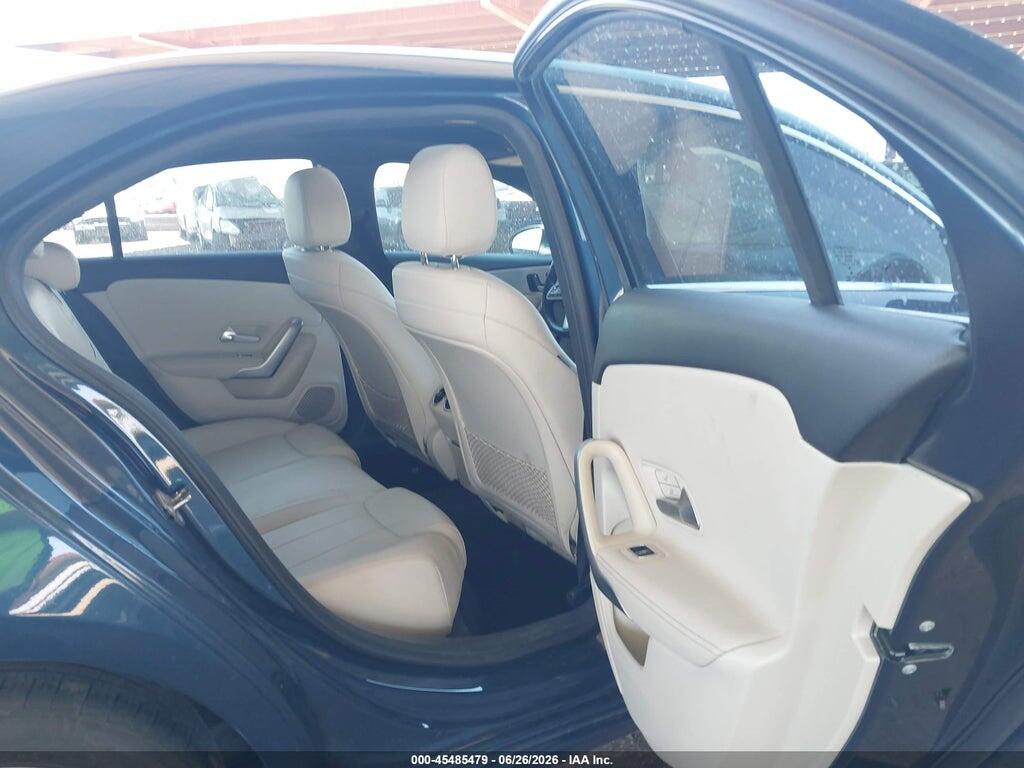 WDD3G4EB5KW020891 2019 MERCEDES-BENZ A 220 photo no. 8