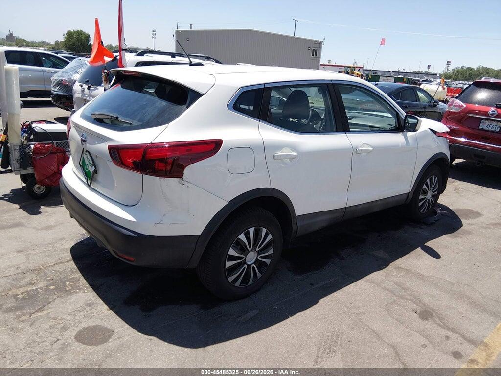 JN1BJ1CP4KW238943 2019 NISSAN ROGUE SPORT photo no. 4