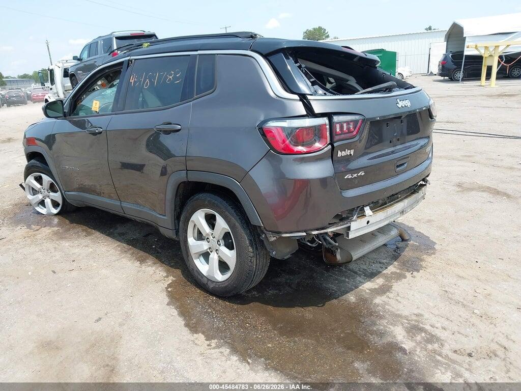 3C4NJDBB5JT112872 2018 JEEP COMPASS photo no. 3