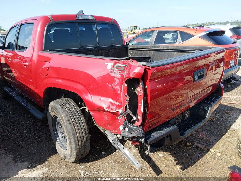 5TFAX5GN3JX124240 2018 TOYOTA TACOMA photo no. 3