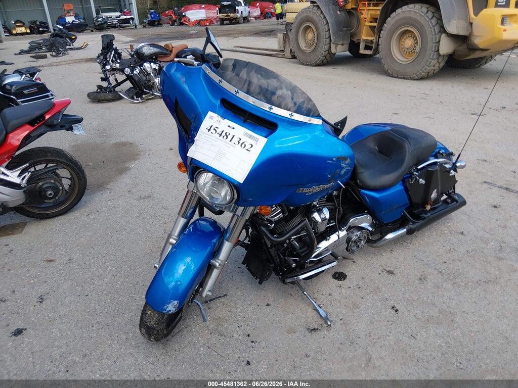 1HD1KBC18JB616144 2018 HARLEY-DAVIDSON FLHX photo no. 2