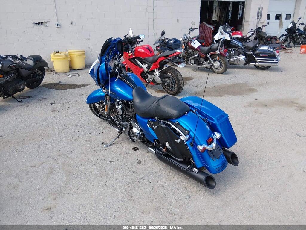 1HD1KBC18JB616144 2018 HARLEY-DAVIDSON FLHX photo no. 3