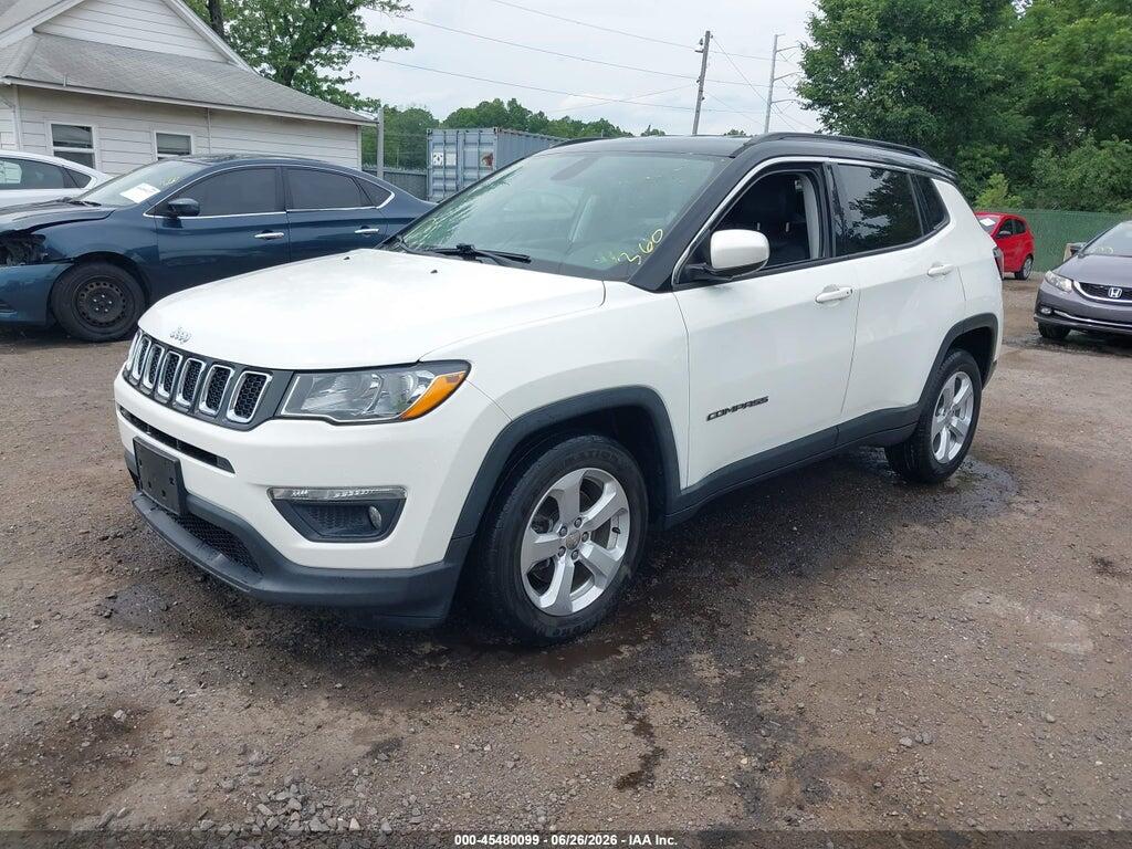 3C4NJCBB5JT318946 2018 JEEP COMPASS photo no. 2