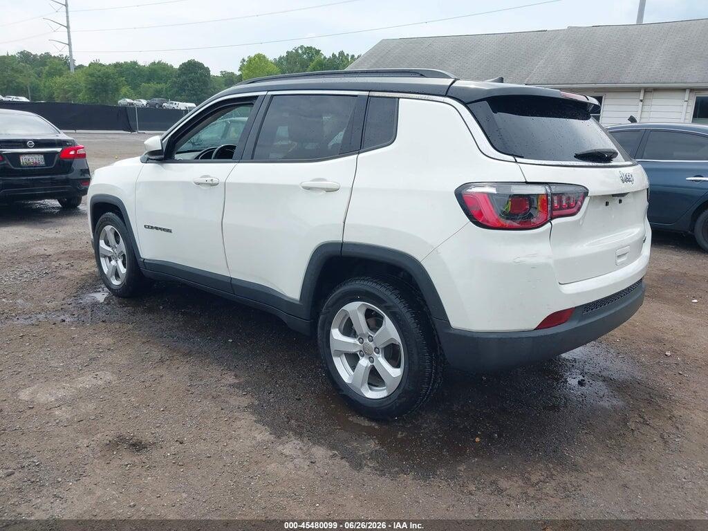 3C4NJCBB5JT318946 2018 JEEP COMPASS photo no. 3